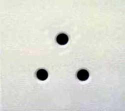 Old Style plug (OLD)